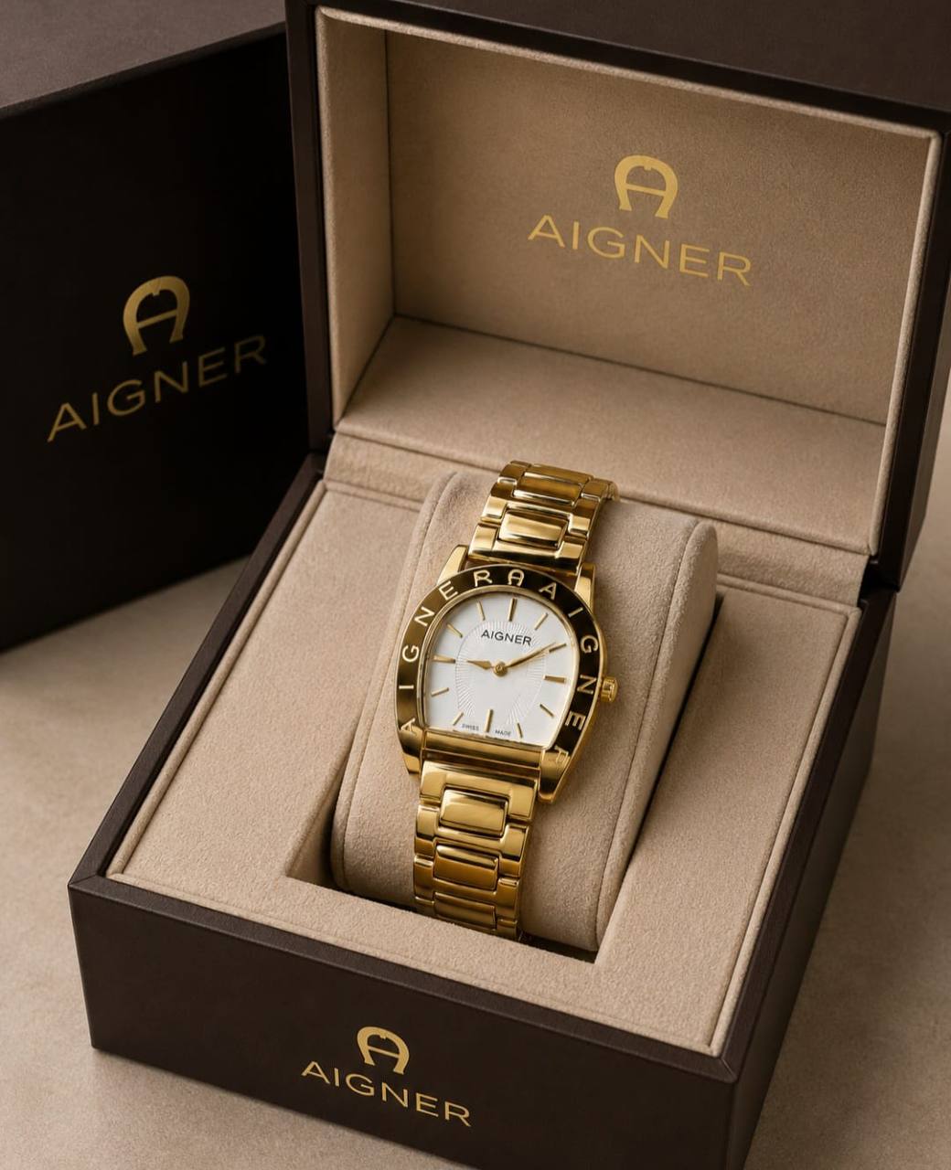 Aigner watch for ladies
good quality
250 dhs✅
Zain59
♥️♥️♥️