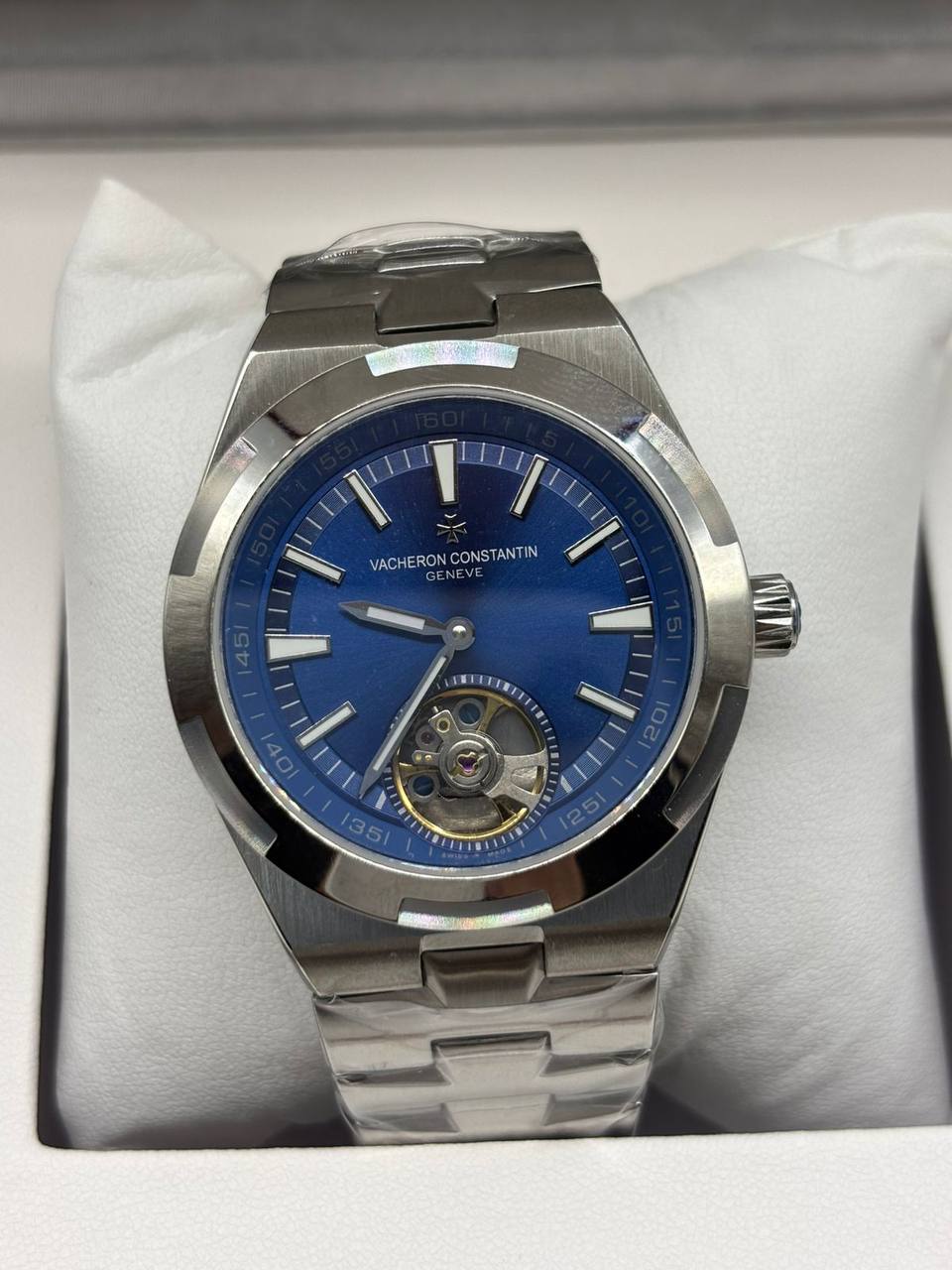 Vacheron
430 dhs🪙🌨️
Zain264
♥️♥️♥️