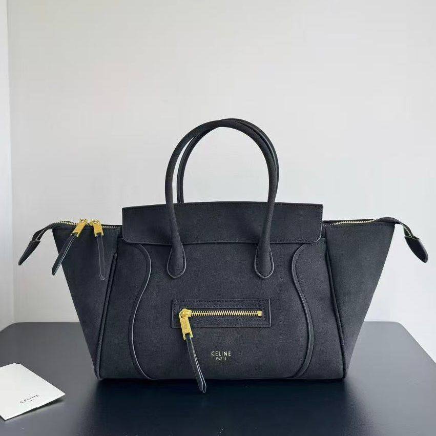CELINE
HIGH QUALITY NEW CAME
135 dhs❤️
Zain39
♥️♥️♥️