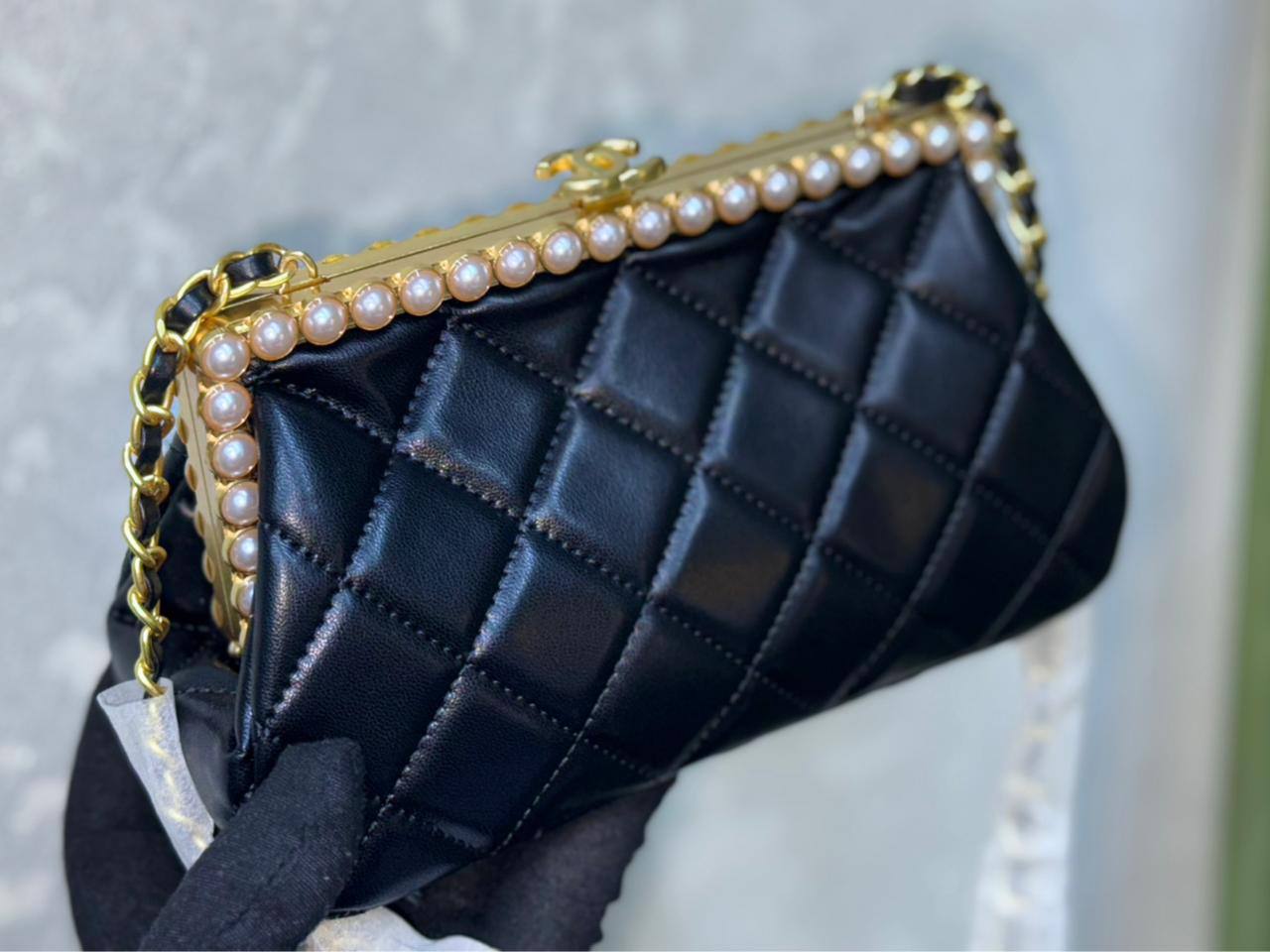 Chanel
with box
🎁🎁🎁
230 dhs✅
Zain175
♥️♥️♥️