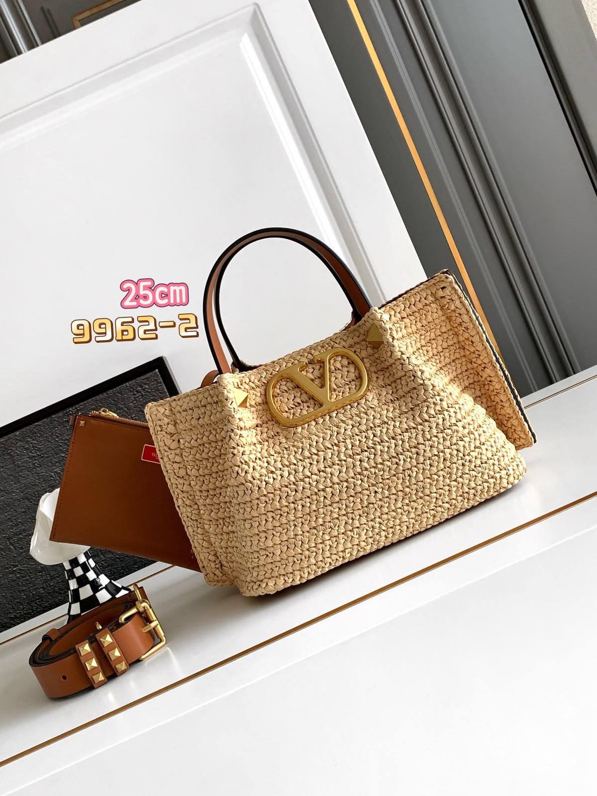 Valentino
Master🌺🌺
35Cm 350 dhs✅
25Cm 350 dhs✅
Good Quality
Zain131
♥️♥️♥️