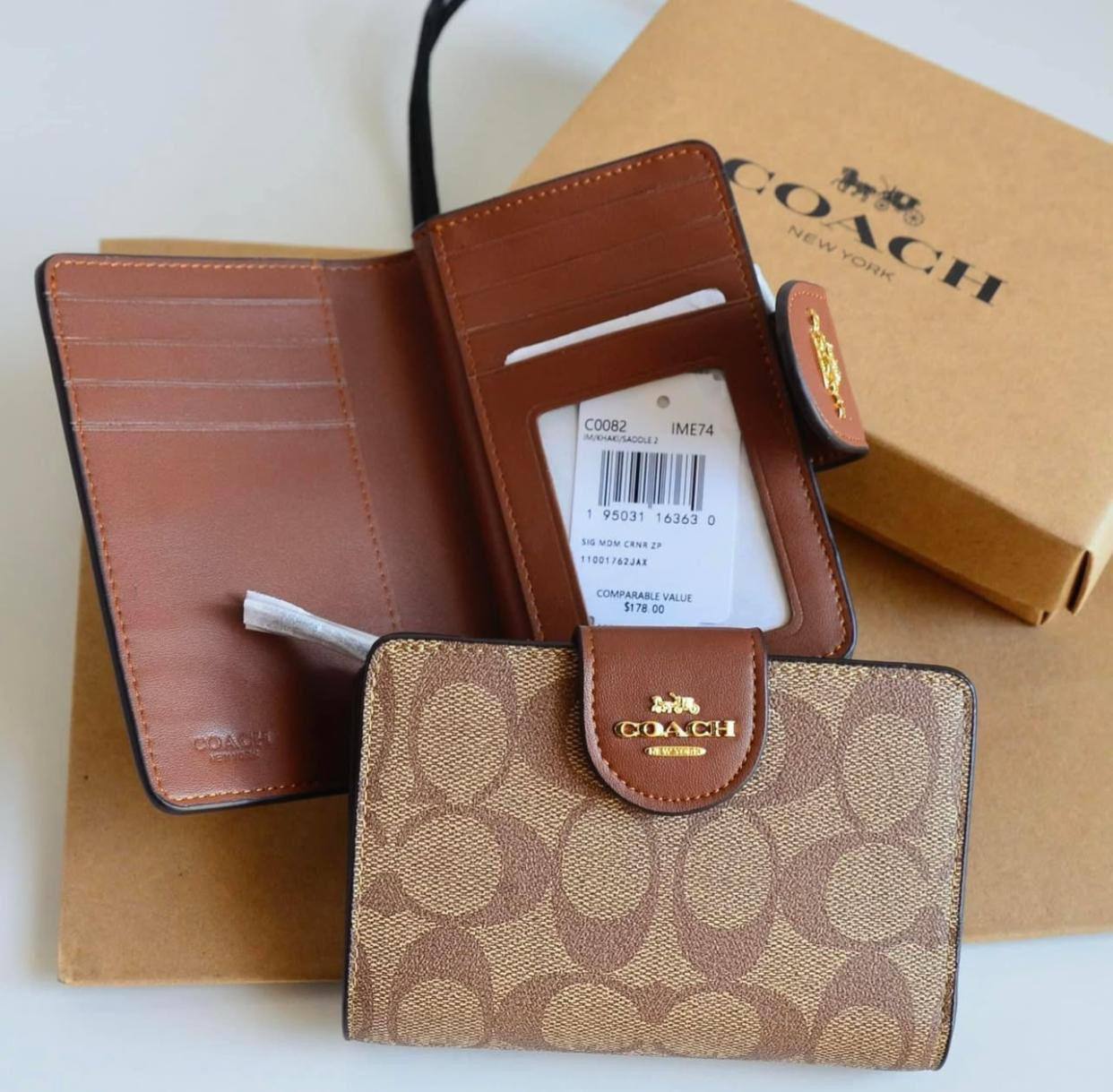Coach
Wallets Master
125 dhs💓
Zain248
♥️♥️♥️