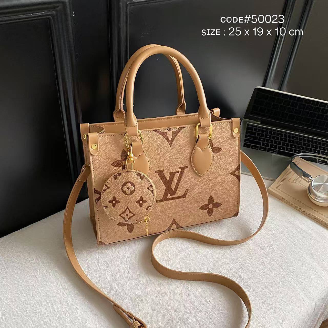 LV
ᴍɪɴɪ Oɴ Tʜᴇ Go
ᴄᴏɪɴ ᴘᴜʀsᴇ ɴᴏɴ- ᴢɪᴘ
ɪᴛ ʜᴀs ʟᴏɴɢ ʙᴇʟᴛ sᴛʀᴀᴘ
sɪᴢᴇ: 25 cm
70 dhs🪙🌨️
Zain31
♥️♥️♥️