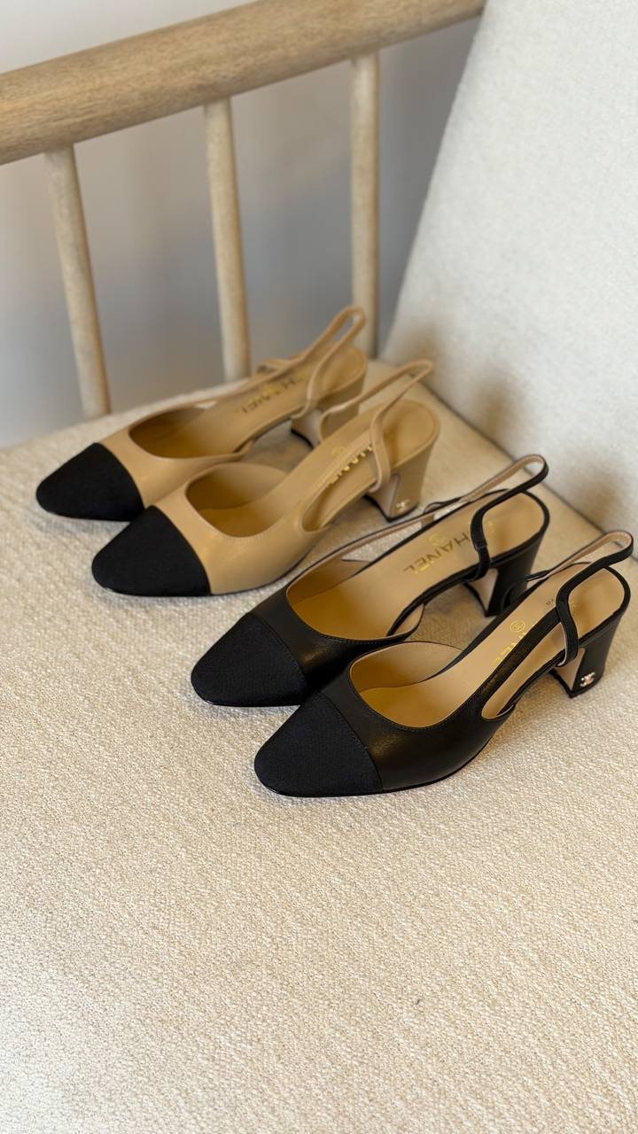 CHANEL
QUALITY: SUPER MASTER
SIZE:36TO 42
430 dhs🇦🇪🇦🇪
Zain319
♥️♥️♥️