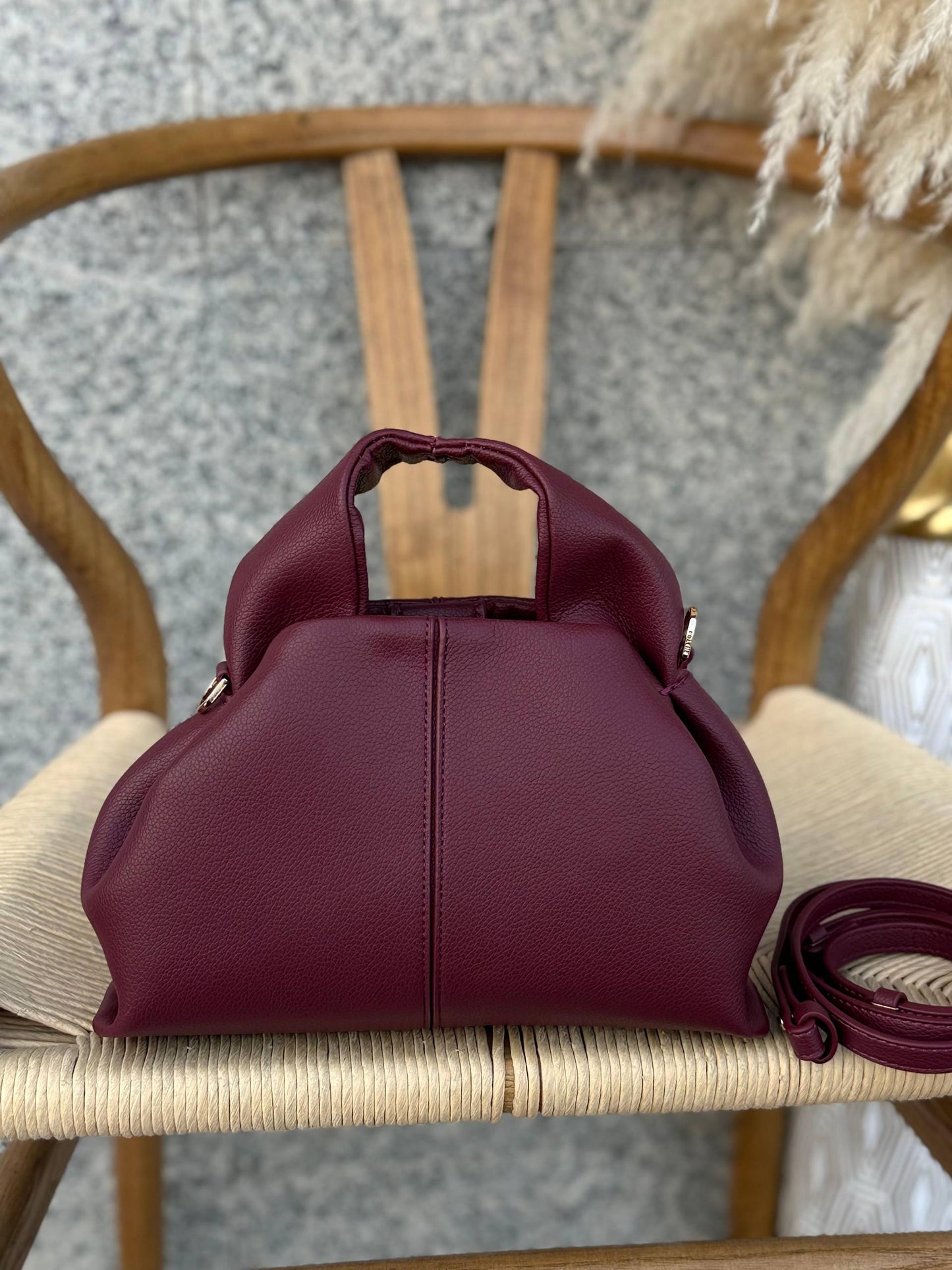 New collection✨✨✨
POLENE
24cm
350 dhs🪙🌨️
Top quality
With box🎁
Zain167
♥️♥️♥️