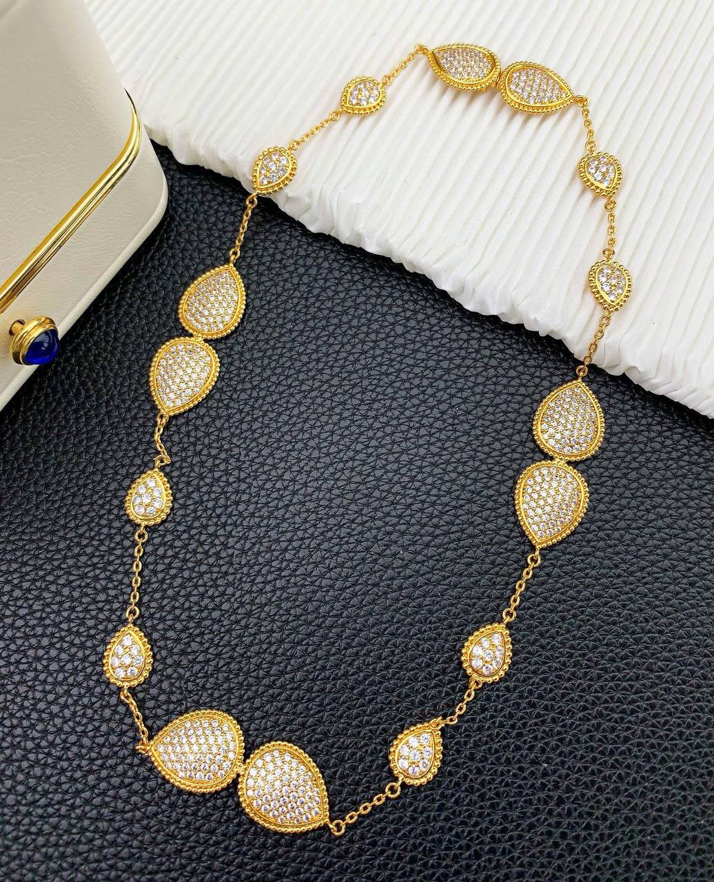BOUCHRON NECKLACE
MASTER 💫✨
140 DHS✅
WITH BOX AND PAPER BAG🛍️🎁
Zain89
♥️♥️♥️