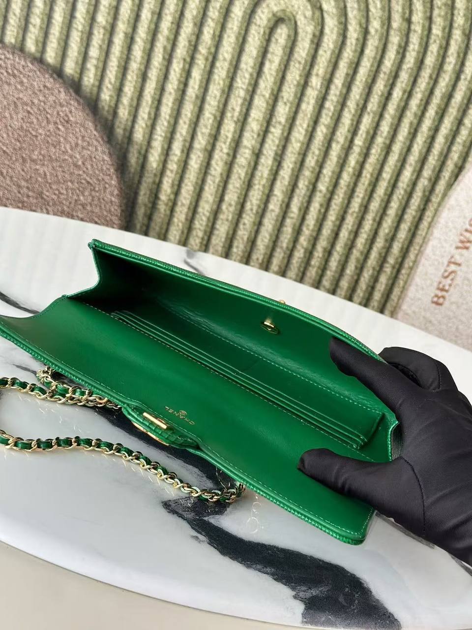 Chanel Lizard Calfskin Embossed Clutch With Chain✅*
*size 25 cm*
For Price 👇 WhatsApp✅
0568585901
0507557372
0552275751 Owner Zain 👌
Zain274
♥️♥️♥️