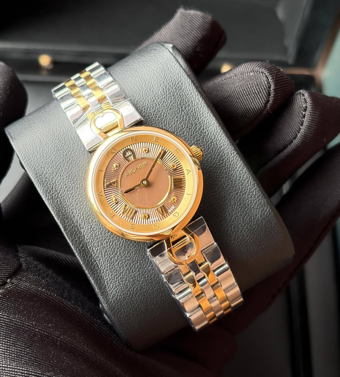 Aigner watch for ladies
good quality
240 dhs🌺
Zain59
♥️♥️♥️