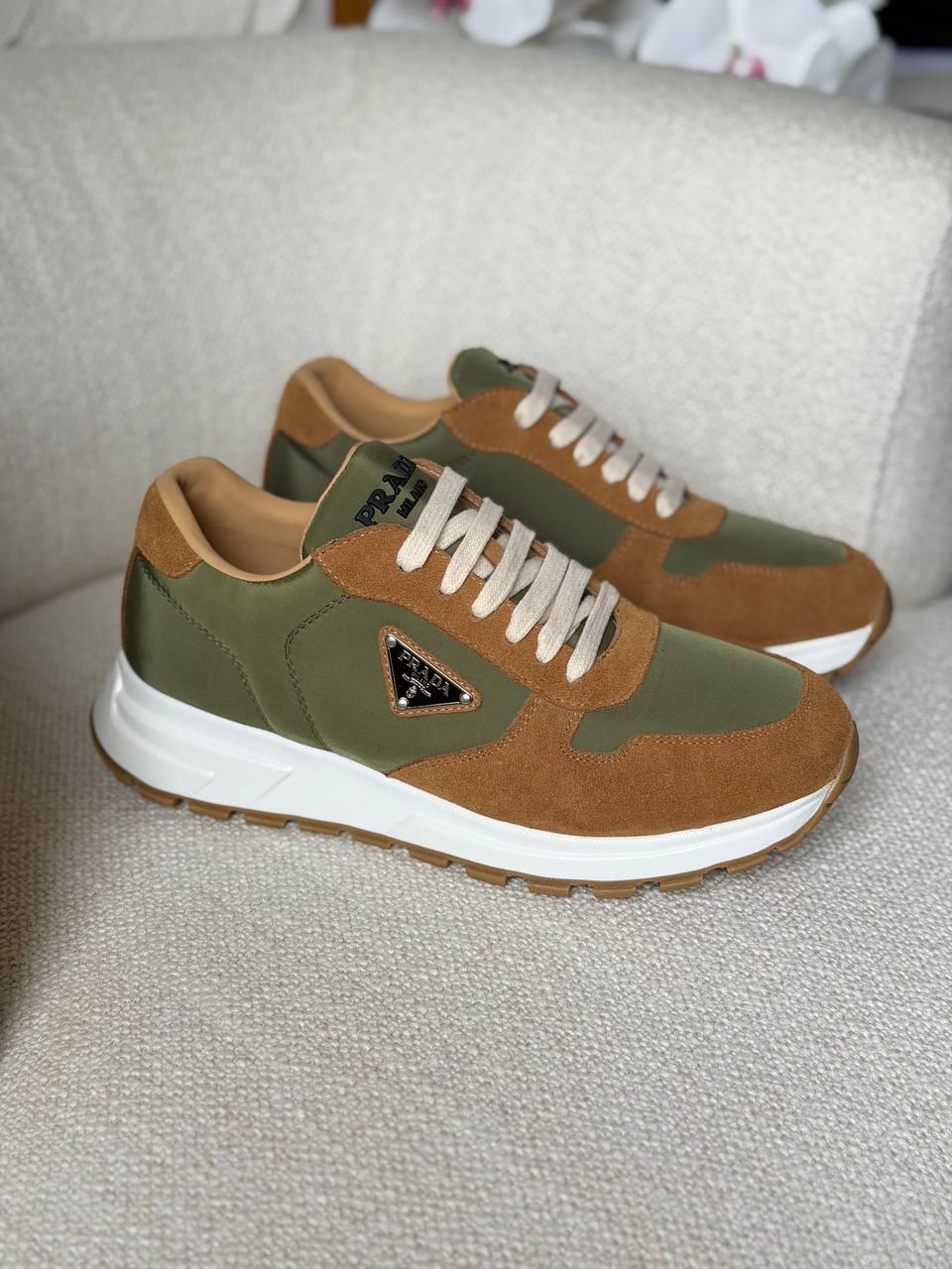 Prada Sneakers
*Vip Quality*
*Size: 40 to 46*
400 dhs✅
Zain185
♥️♥️♥️