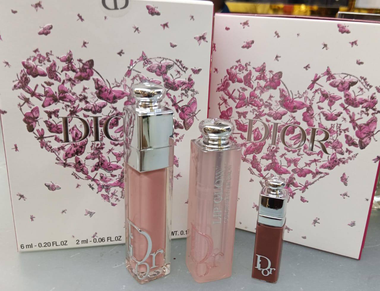 LIPGLOW SET
50 dhs🗽
Zain01
♥️♥️♥️