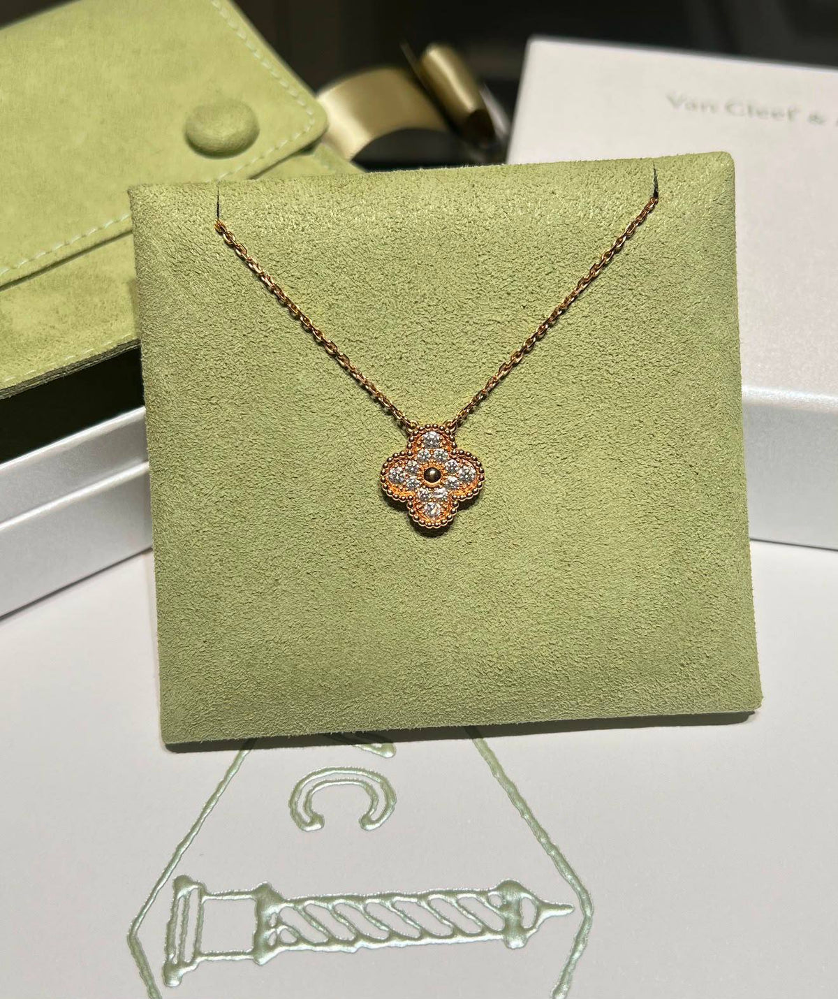 https://t.me/ZCaccessories/78889?singleVcA
Necklace
Master🍁
With normal box 🎁
45 dhs🇦🇪🇦🇪🇦🇪
With master box🎁
80 dhs🇦🇪🇦🇪🇦🇪
Zain263
♥️♥️♥️