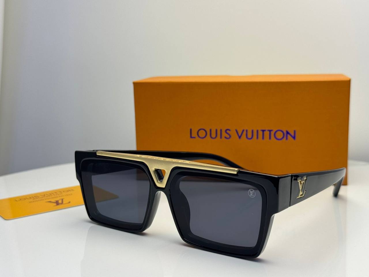 Sunglasses
good quality
65 dhs✅
Zain182
♥️♥️♥️
