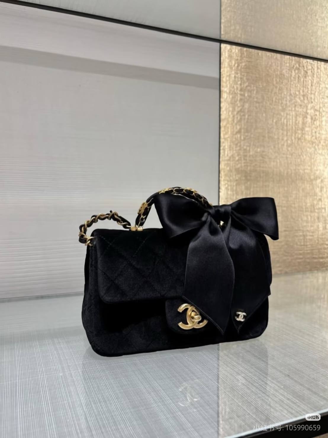 Chanel
55cm
320 dhs🇦🇪🇦🇪
Zain10
♥️♥️♥️