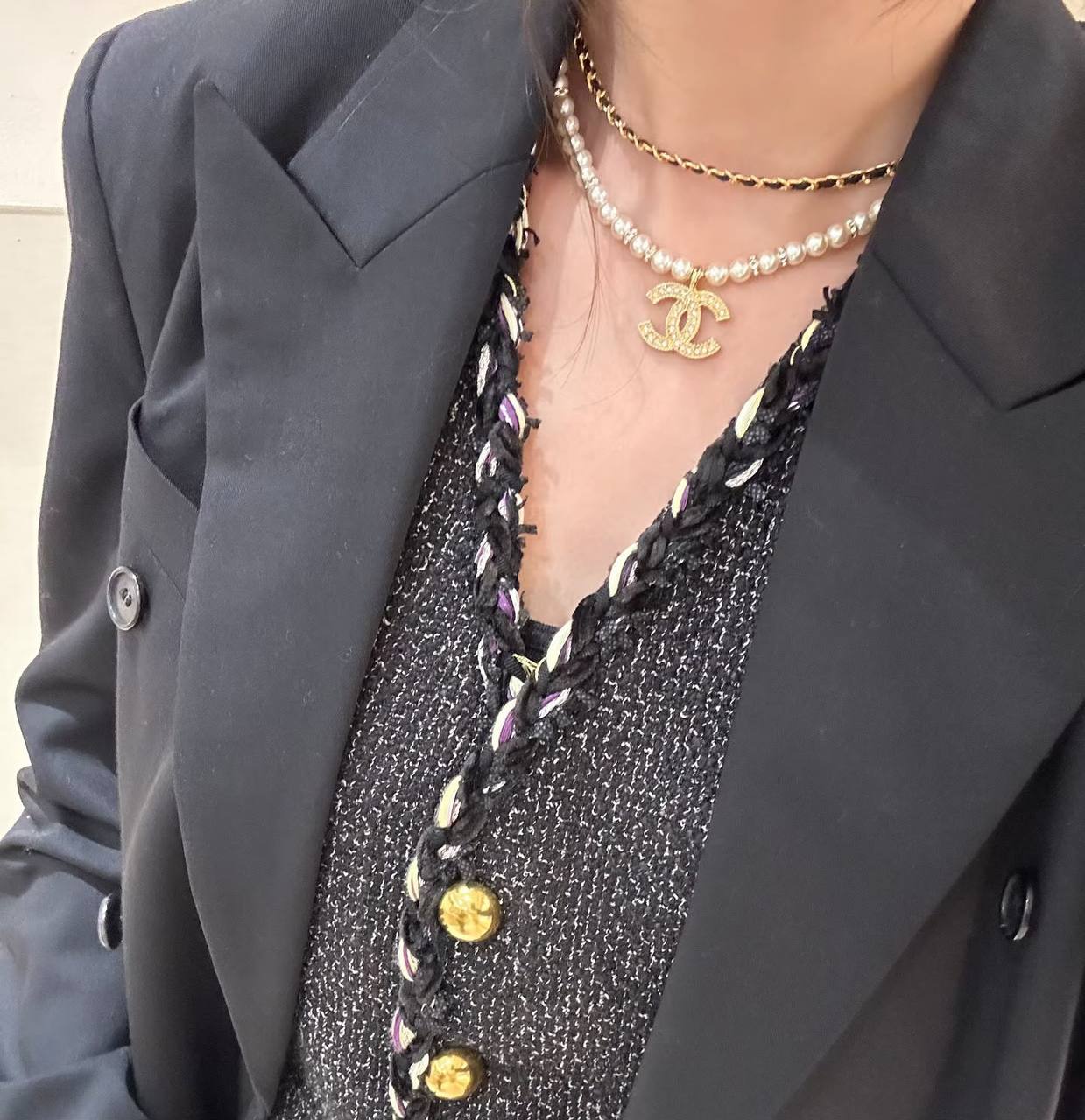 CHANEL
Necklace 😍
Master quality 💯
With normal boxes 🗃️
65 dhs🇦🇪🇦🇪
With master box 📦
80 dhs🇦🇪🇦🇪
Zain216
♥️♥️♥️