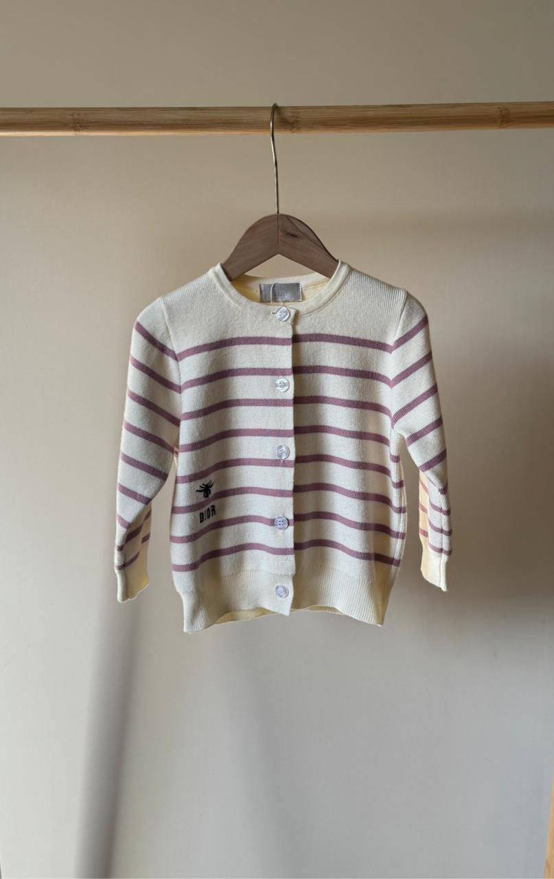 New collection{}
Dior 🔥
Super master quality 😍
Size:2/ 13years old
420 dhs🪙🖤
Zain261
♥️♥️♥️