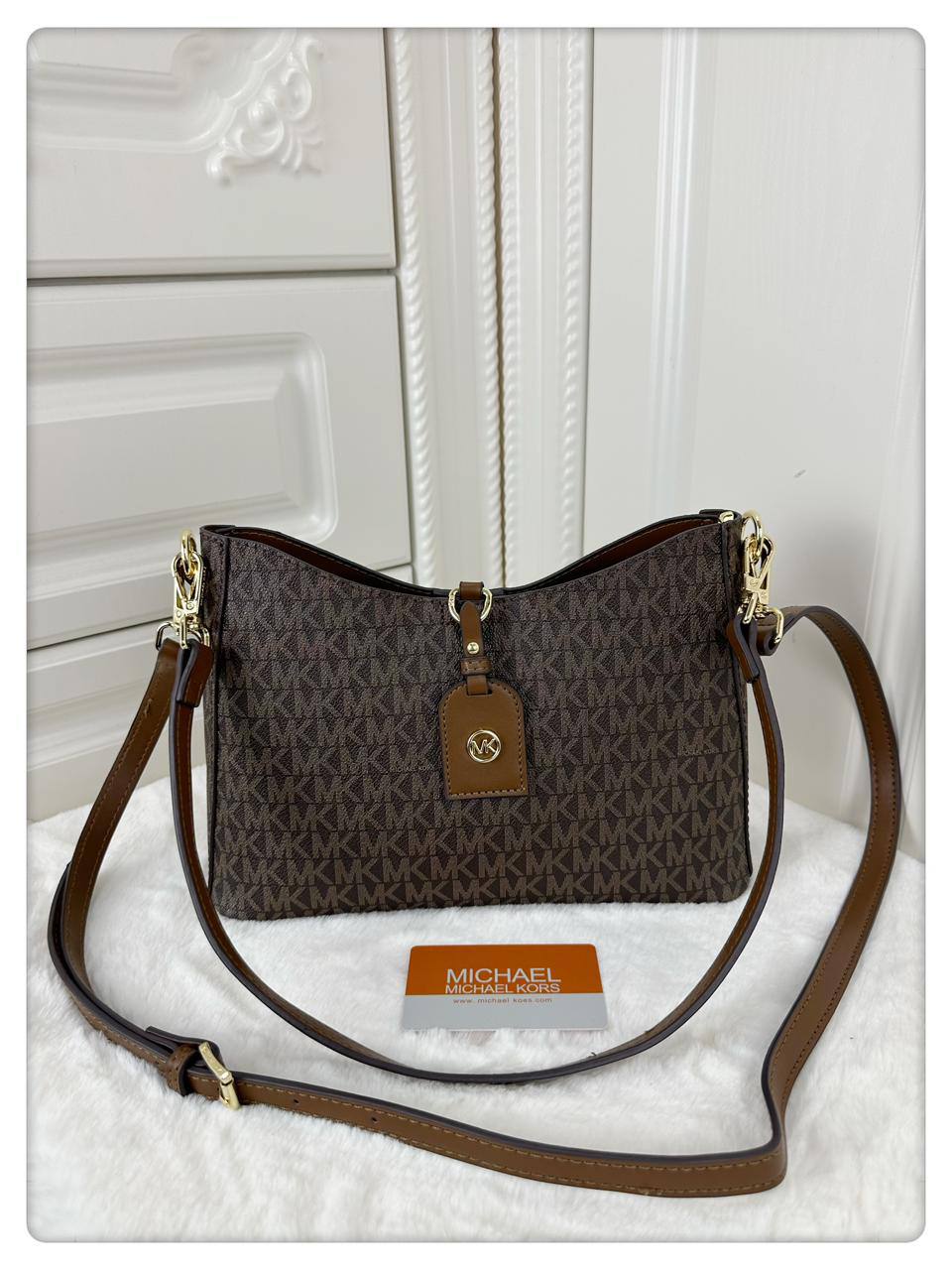 MK
With box 🎁🎁🎁
110 dhs✅
Zain136
♥️♥️♥️