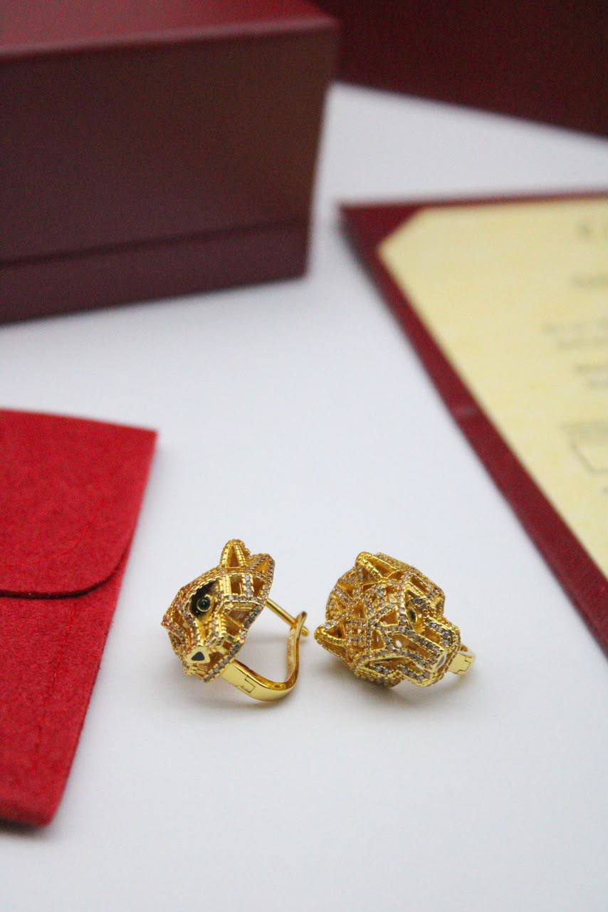 Cartier ring earring
Each 65 dhs
Zain122
♥️♥️♥️
