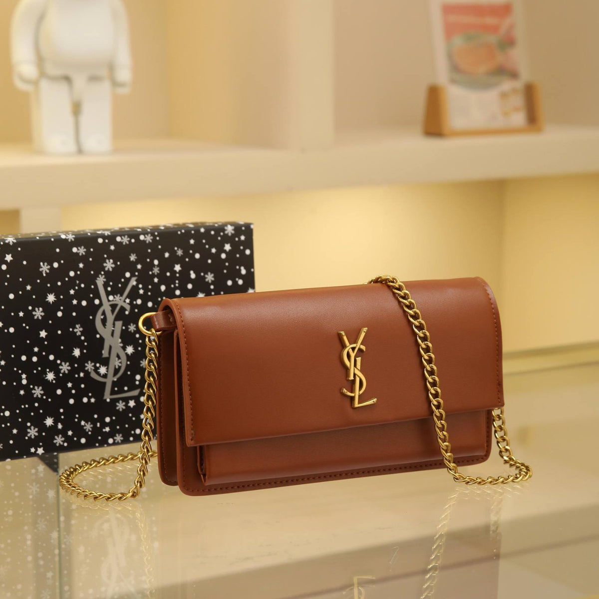 YSL
best quality
with box
95 dhs🇦🇪🇦🇪
size22CM
Zain290
♥️♥️♥️