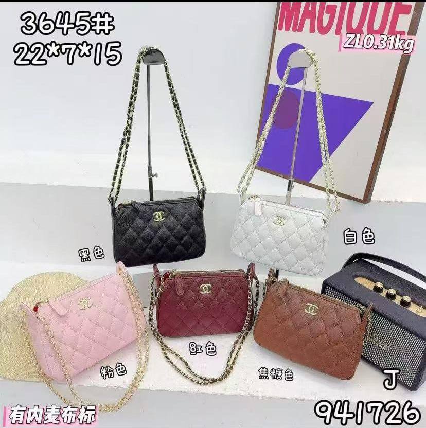 Chanel
Clutch On chain Caviar
22cm
with box
🎁🎁🎁
90 dhs🪙💕
Zain95
♥️♥️♥️