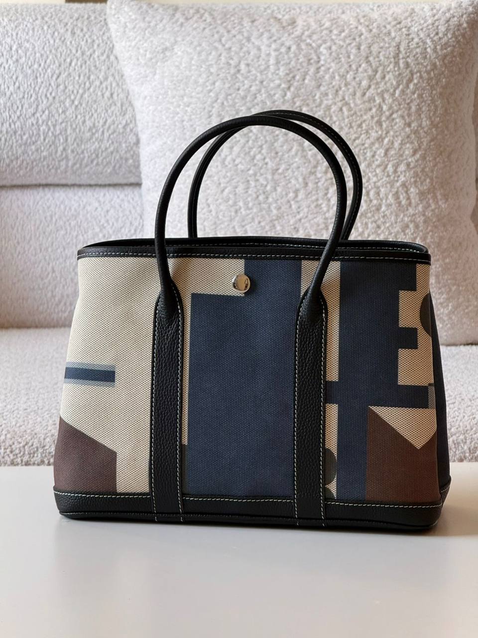Hermes
garden party 30cm💥Master quality ✅with box📦
460 dhs✅
Zain52
♥️♥️♥️
