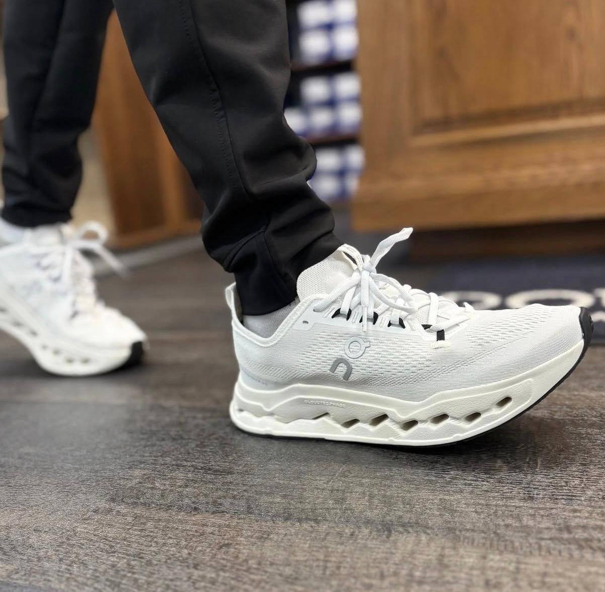 On Running Cloudsurfer Max Triple White,
Size 36-45 ,
230 dhs❣️
Zain18
♥️♥️♥️