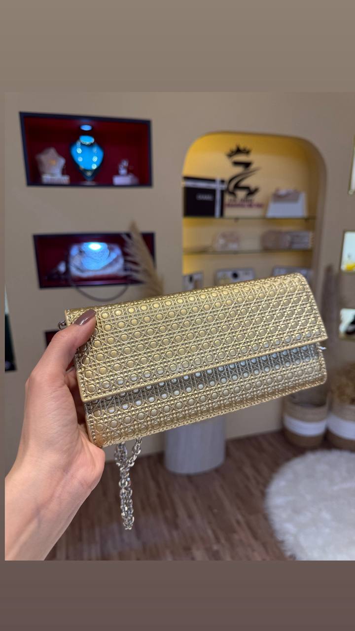 Dior
with box
🎁🎁🎁
95 dhs❣️
Zain175
اطلبوها من الوتس المثبت في الأعلى👆🏻👆🏻
تواصلو معنا 👈🏻 Zain
For order WhatsApp pinned 👆🏻
♥️♥️♥️