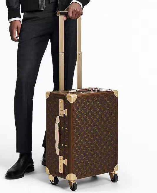 LOUIS VUITTON ✨💕✨
Trolley LV 💯
SuperMaster Quality 🔥🔥
Available Now ❤️❤️❤️
For Price 👇 WTSP Text Zain 0568585901
Zain121
♥️♥️♥️