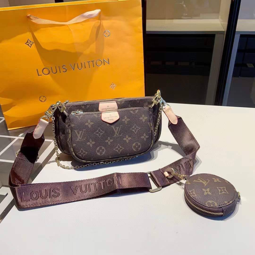 LV
3 in 1
80 dhs🪙🌨️
with box
🎁🎁🎁
Zain90
♥️♥️♥️