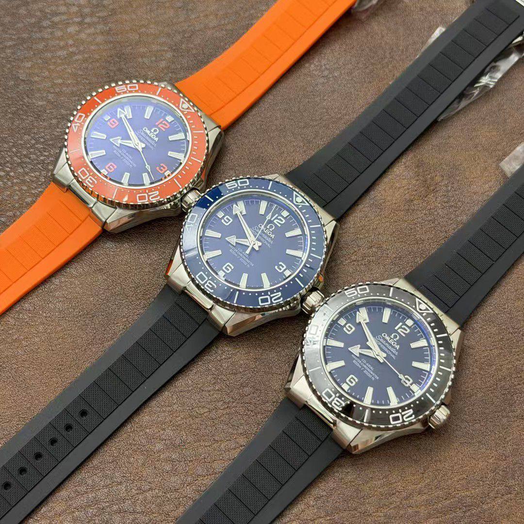 OMEGA
Automatic
380 dhs✅
Zain85
♥️♥️♥️