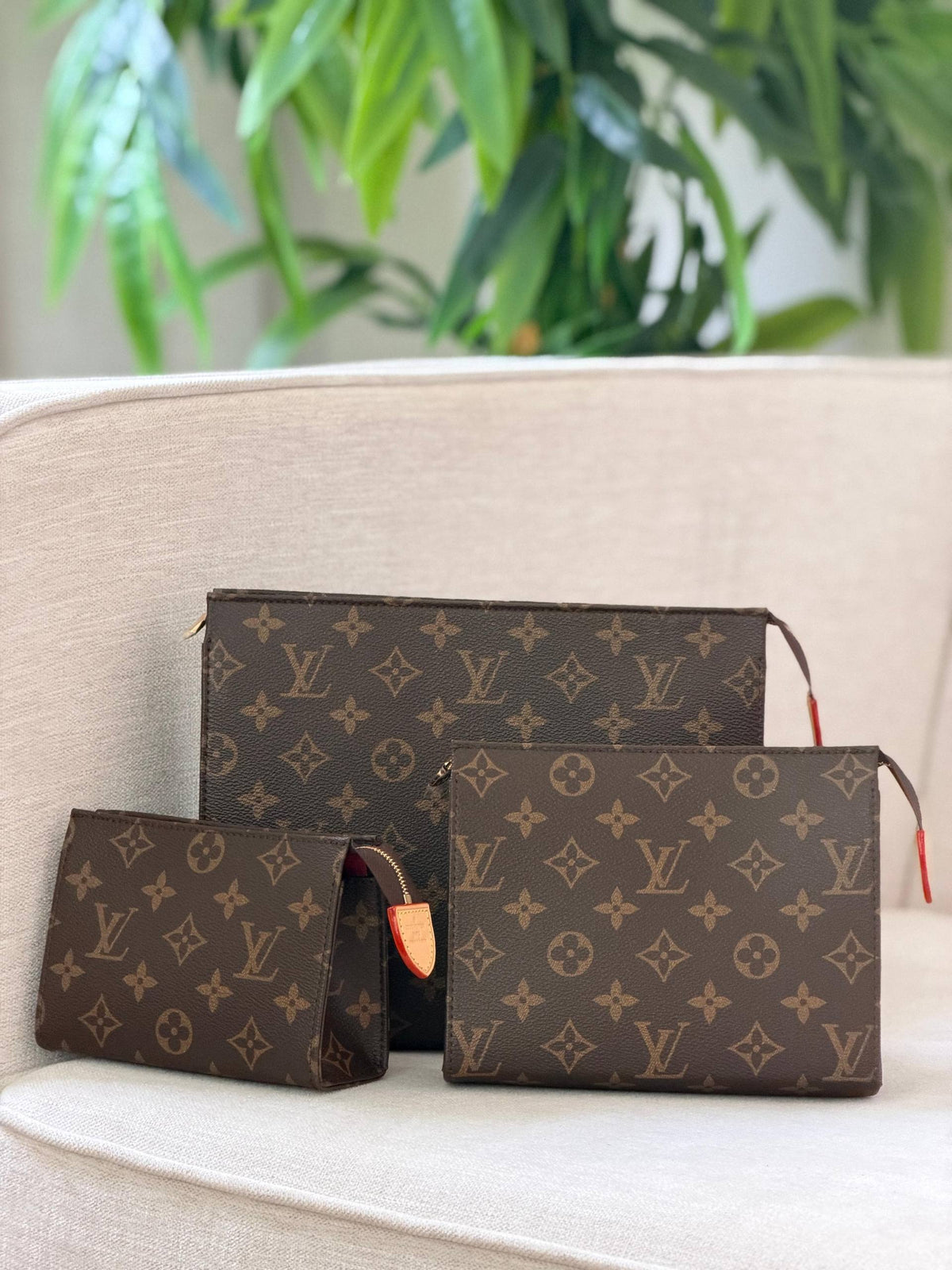 NEW COLLECTION
BRAND- LOUIS VUITTON
SUPER MASTER QUALITY
BOX WITH PAPER BAG
For Price 👇 WhatsApp✅
0568585901
0507557372
0552275751 Owner Zain 👌
Zain267
♥️♥️♥️