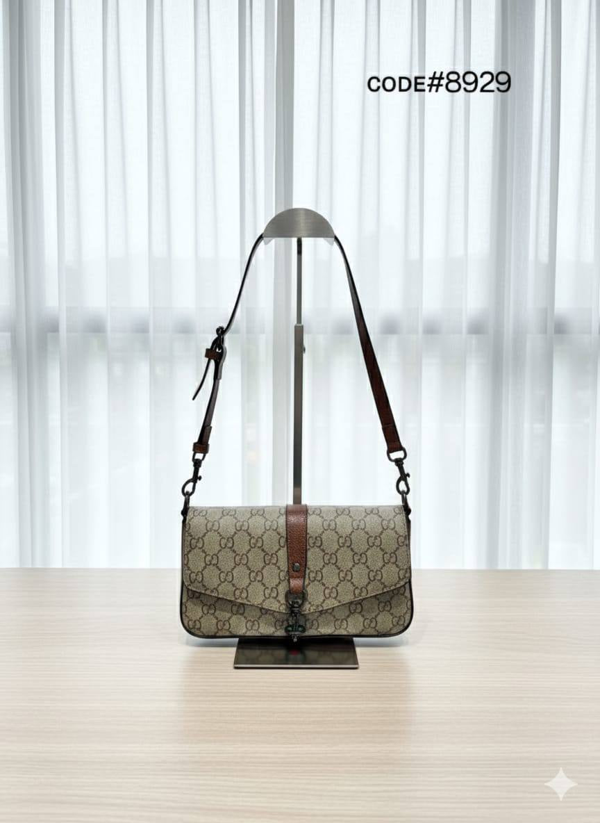 Gucci ᴇɴᴠᴇʟᴏᴘᴇ
sʜᴏᴜʟᴅᴇʀ ʙᴀɢ
ᴡɪᴛʜ ʟᴏɴɢ ʙᴇʟᴛ sᴛʀᴀᴘ
ᴍᴏɴᴏɢʀᴀᴍ ʟᴇᴀᴛʜᴇʀ
sɪᴢᴇ : 24 cm
65 dhs🪙🖤
Zain31
♥️♥️♥️