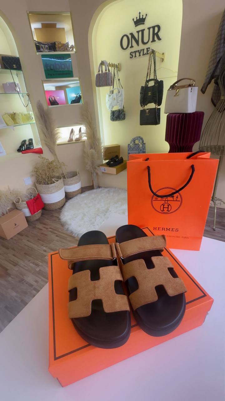Hermes
110 dhs
Zain80
♥️♥️♥️
Zc