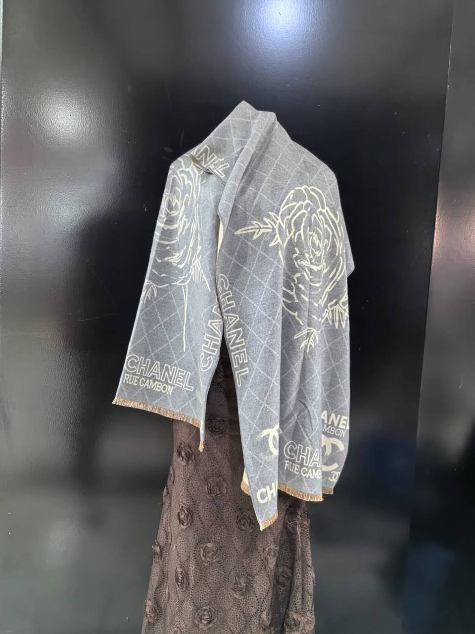 Scarf
Good quality
50DHS🇦🇪🇦🇪🇦🇪
Zain295
♥️♥️♥️