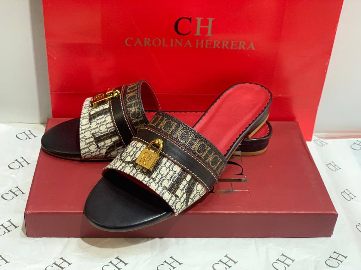 CAROLINA
HERRERA👠
150 dhs🇦🇪🇦🇪
Zain88
♥️♥️♥️