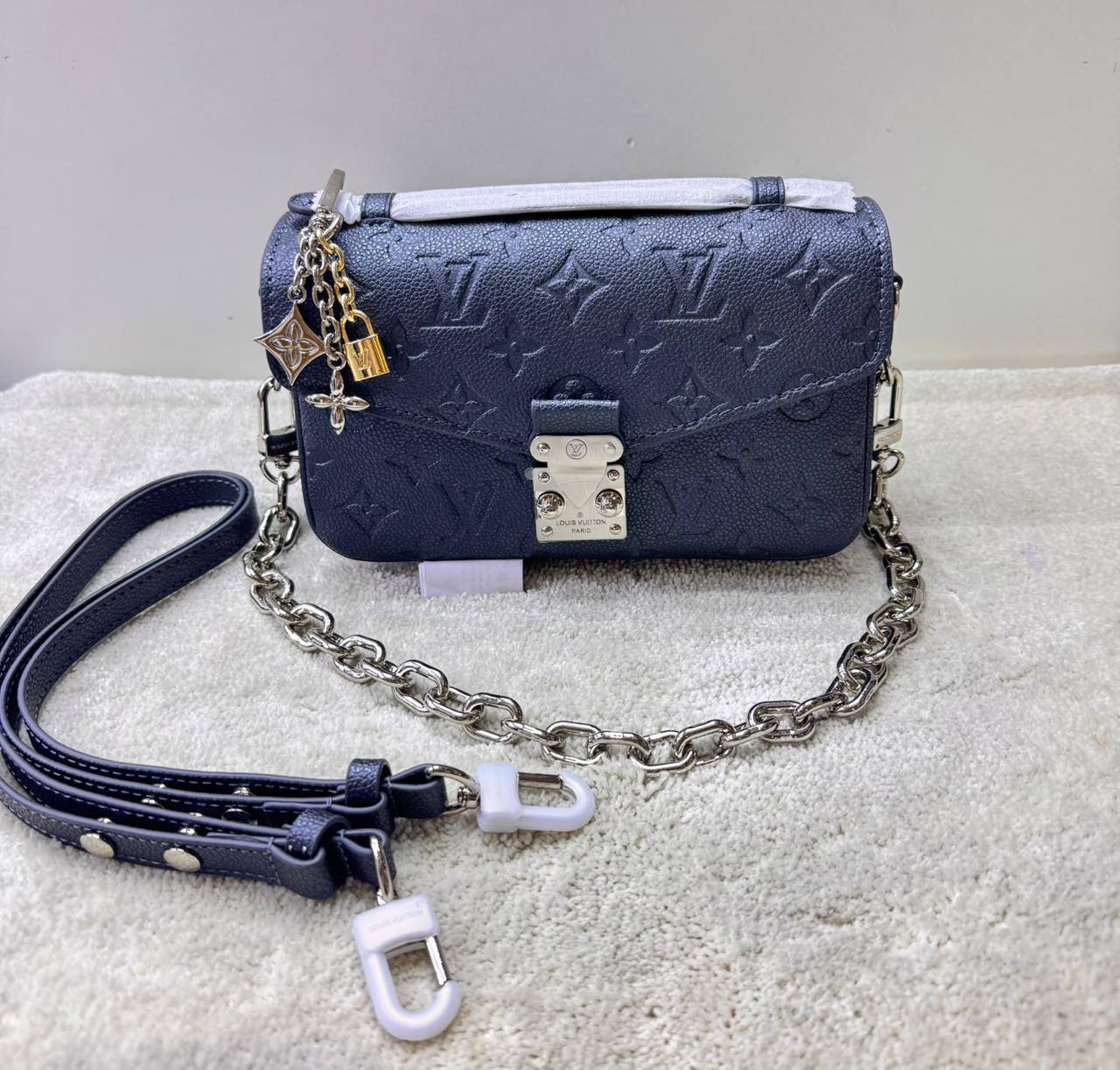 LV
Master
310 dhs✅
Zain111
♥️♥️♥️