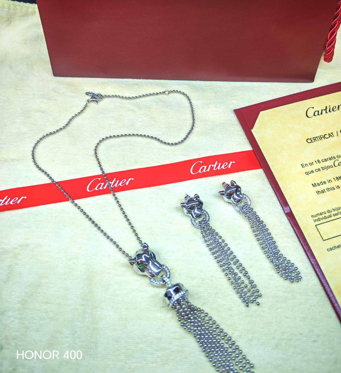 Cartier Set
140 dhs✅
Zain122
♥️♥️♥️