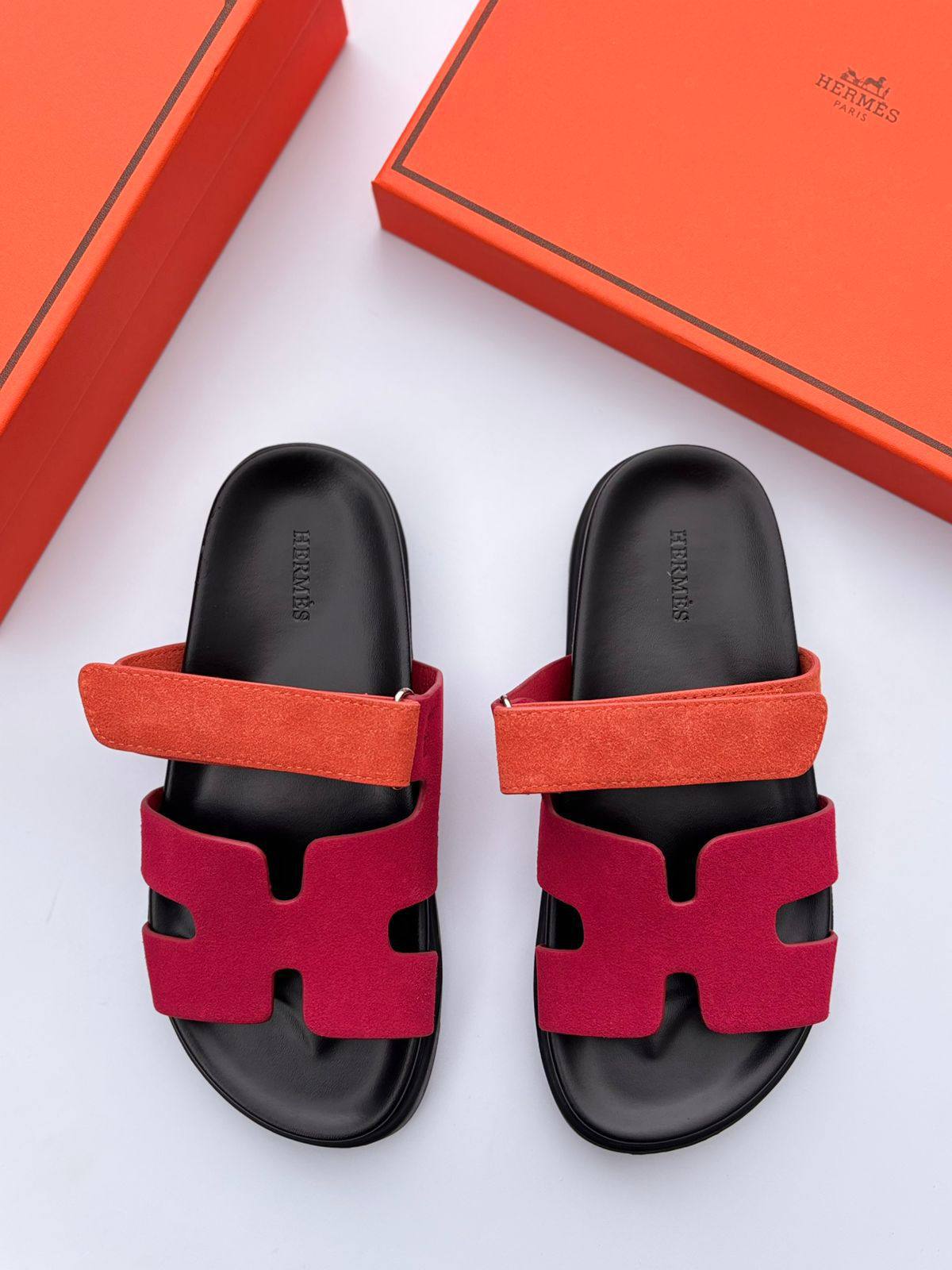 Hermes slipper
110 dhs🪙🌨️
Size 36-42
Zain30
♥️♥️♥️