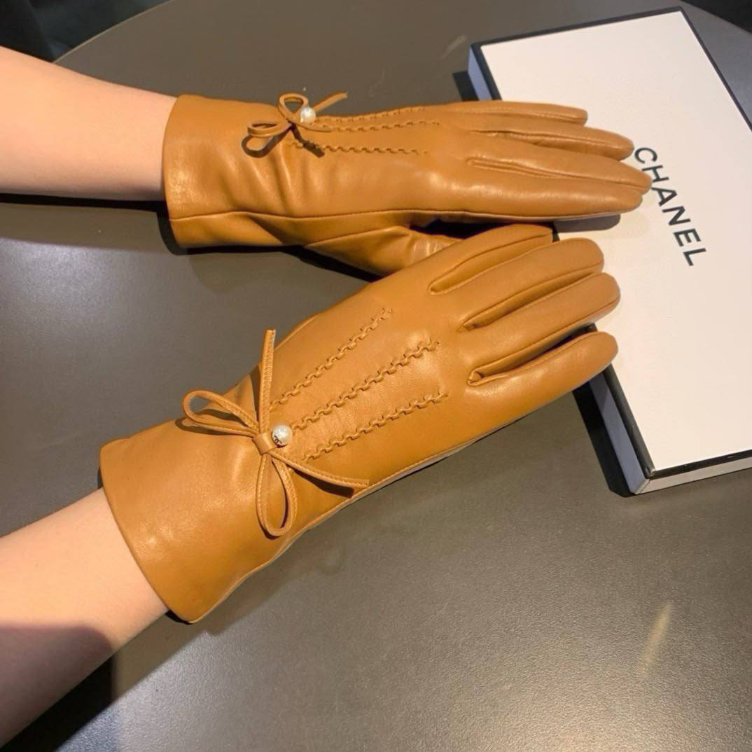 CHANEL GlOVES
VVIP QUALITY
WITH ORRIGINAL BOX
320 dhs🇦🇪🇦🇪
Zain281
♥️♥️♥️