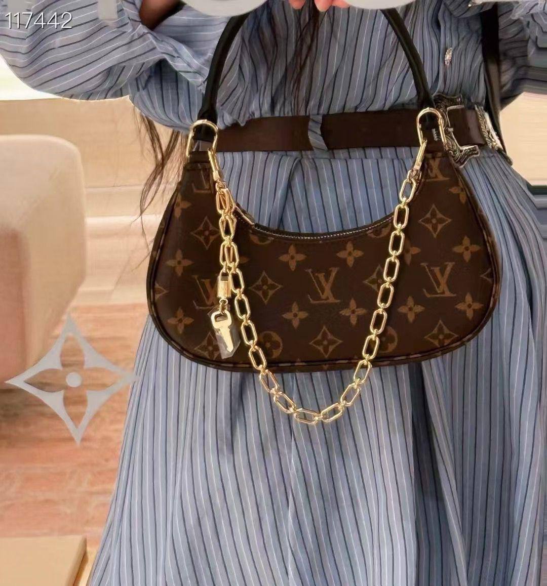 LV Master
280 dhs🪙💚
Zain228
♥️♥️