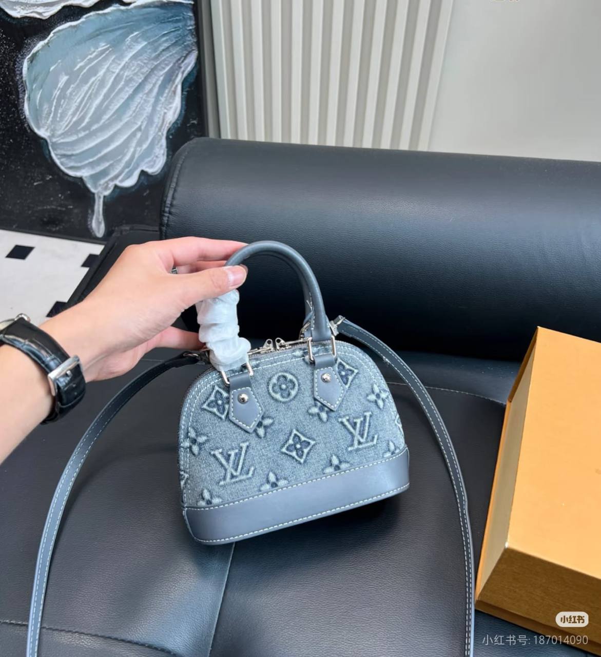 LV
Mini
Master
250 dhs❤️
Zain10
♥️♥️♥️