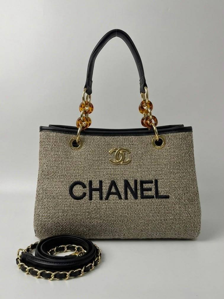 Chanel
high quality
110 dhs✅
Zain50
♥️♥️♥️