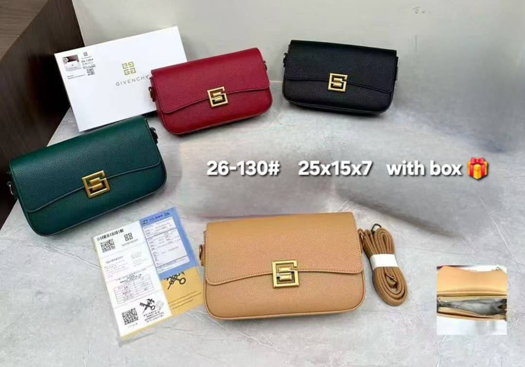 Givenchy
With box
70 dhs🇦🇪🇦🇪
Zain232
♥️♥️♥️