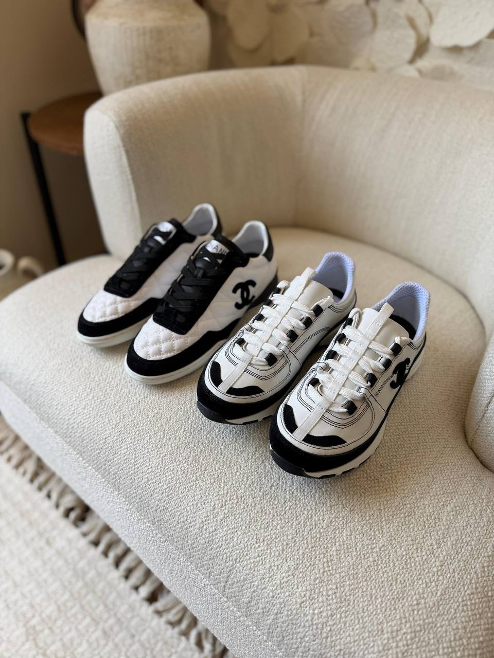 Chanel
𝑨𝑨𝑨 𝑸𝒖𝒂𝒍𝒊𝒕𝒚
𝑺𝒊𝒛𝒆 𝟑5 𝒕𝒐 𝟒2
450 dhs✅
Zain81
♥️♥️♥️