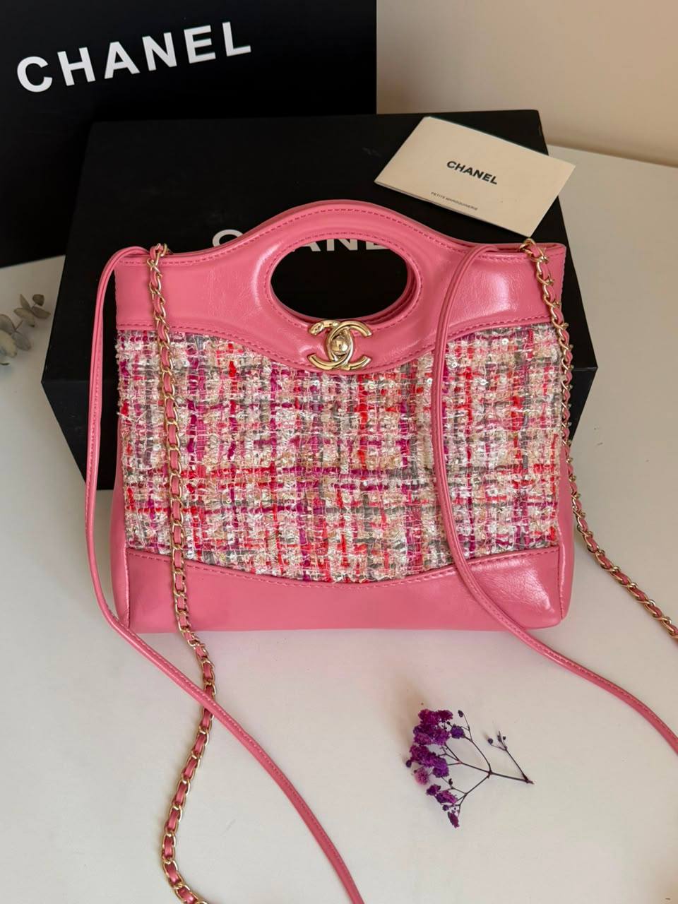 Chanel
230 dhs🇦🇪🇦🇪
Zain134
♥️♥️♥️