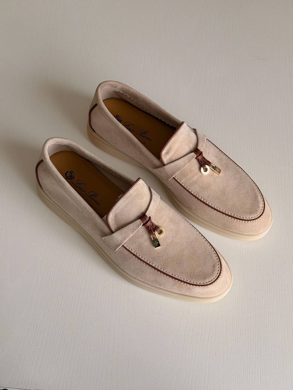 Loro Piana
Summer Charms Walk❣️❤️
Super Master Quality
Size 36 to 41
450 dhs💓
Zain71
♥️♥️♥️