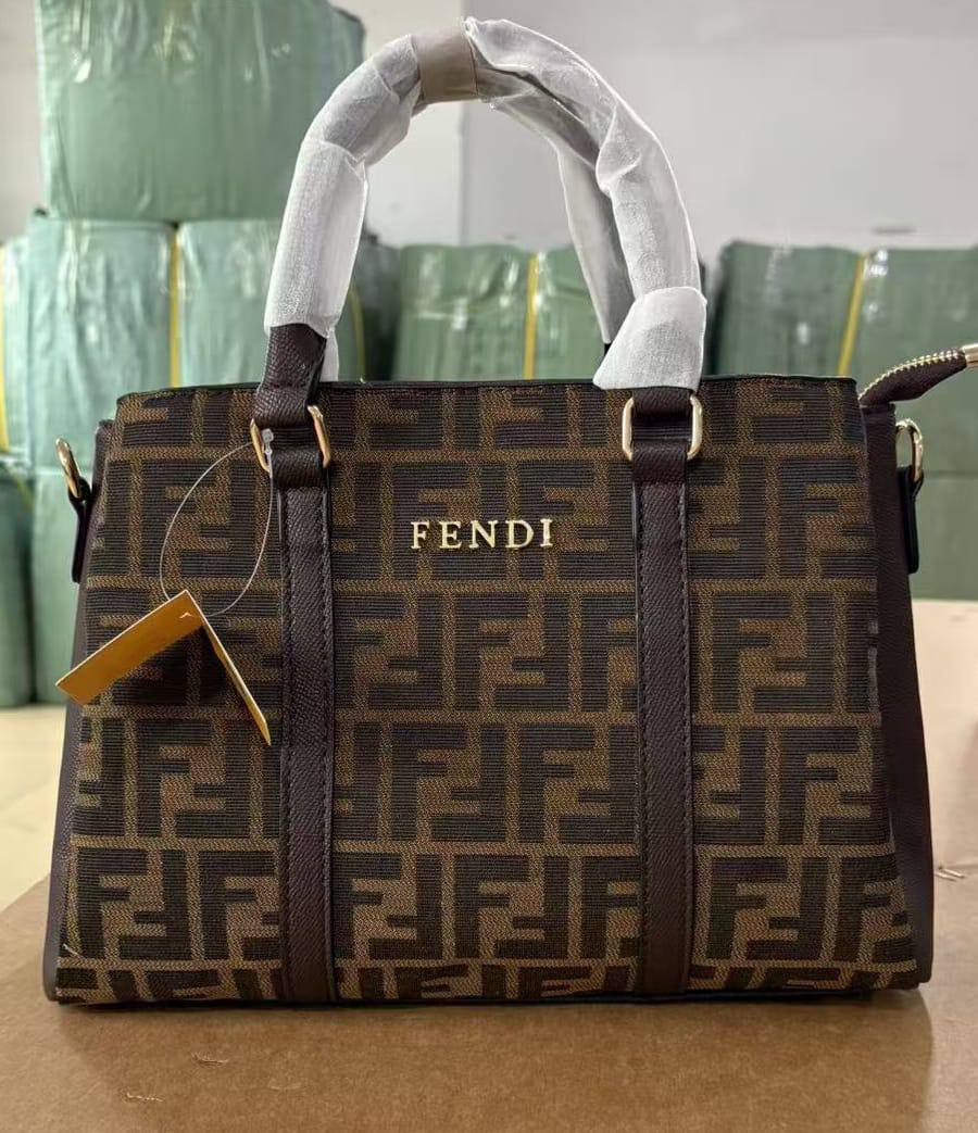 Fendi
70 dhs❣️
Zain50
♥️♥️♥️