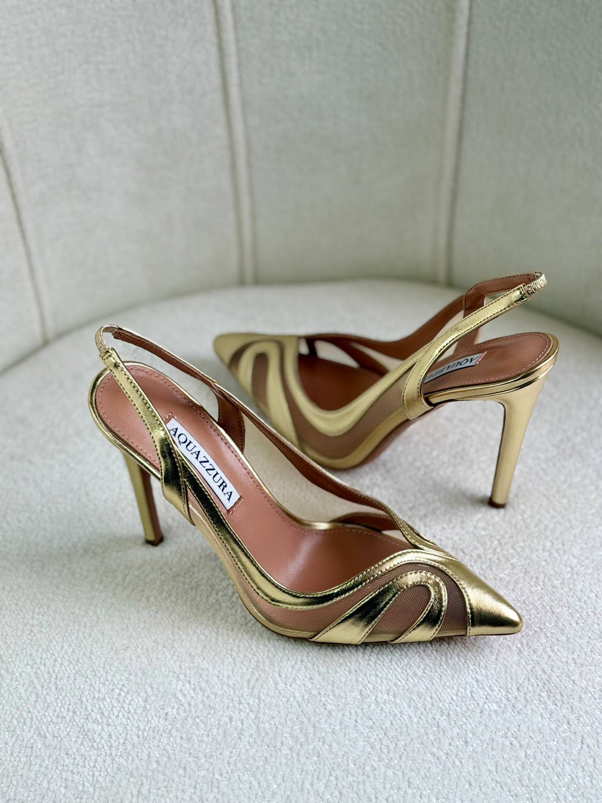 AQUAZZURA
Super *AAA* *+* Quality 💯
With original packing🎁🎁
SIZE:36and41
Available now
500 dhs🇦🇪🇦🇪
Zain309
♥️♥️♥️