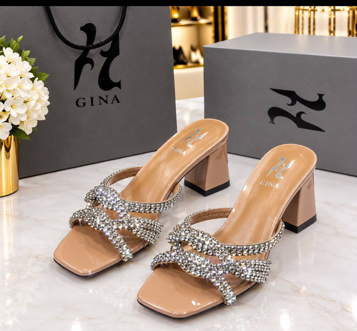 𝐆𝐈𝐍𝐀 ( 𝟗𝐂𝐌 )
𝐁𝐢𝐠 𝐎𝐟𝐟𝐞𝐫𝐬‼️
💯high quality
Size 36-37-38-39-40-41
90 dhs🇦🇪🇦🇪🇦🇪
Zain21
♥️♥️♥️