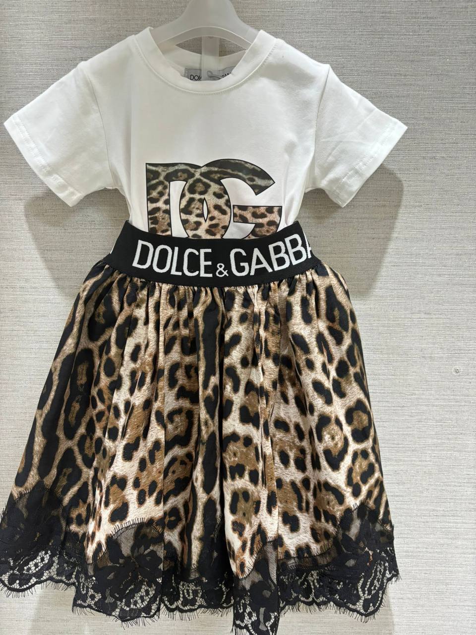 D&G
1-12y
130 dhs💓
Zain151
♥️♥️♥️