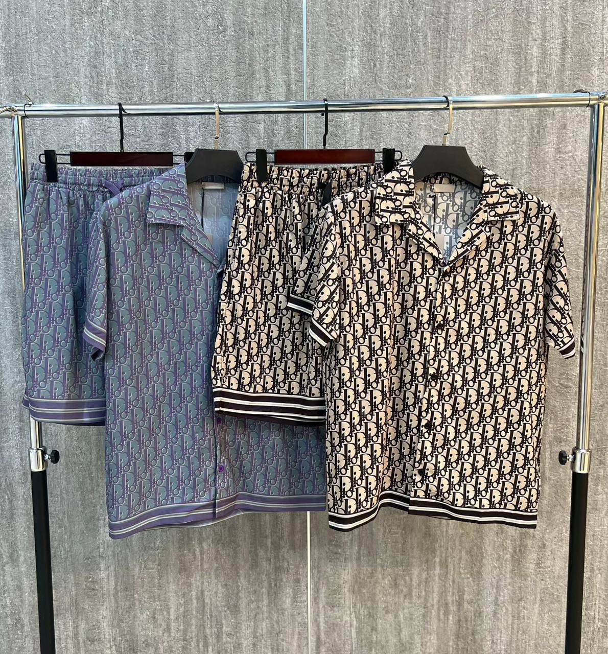 NEW DIOR
*♕ 𝐒𝐔𝐏𝐄𝐑 𝐌𝐀𝐒𝐓𝐄𝐑 ♕*
SIZE: S,M,L,XL,XXL
410 dhs✅
Zain227
♥️♥️♥️